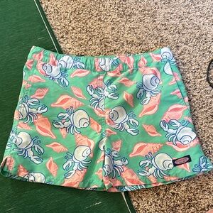 Vineyard Vines Boys 7yrs Colorful Crab Print Swim Shorts